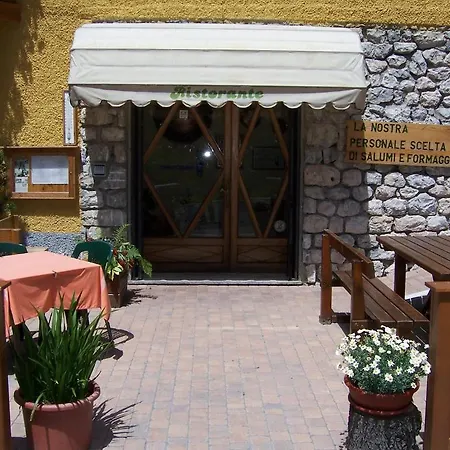 Hotel La Sponda Hotel 3*