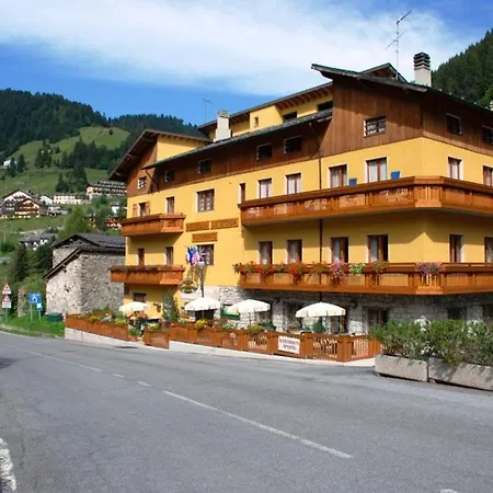 Hotel La Sponda Hotel 3*